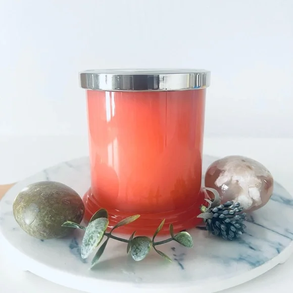 HomeWorx Slatkin & Co. Sparkling Grapefruit Scented Candle - Picture 5 of 5